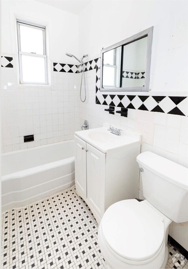 Building Photo - 50-50 41st St Rental