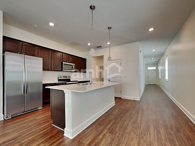 Photo - 1020 Island Pond Dr