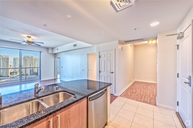 Building Photo - 200 W Sahara Ave Unit 2507 Rental