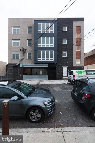 Photo - 1228-32 W College Ave Unit 5