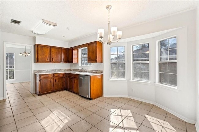 Photo - 1240 Lynchburg Ct