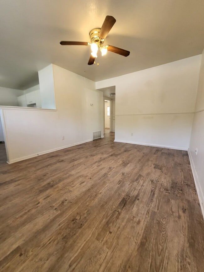 Photo - (3) Bed/(1) Bath w/ Carport Available NOW!