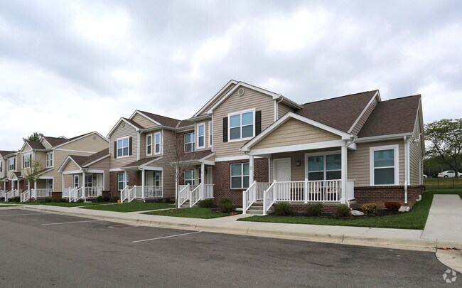 Beacon Pointe Townhomes - Beacon Pointe Townhomes