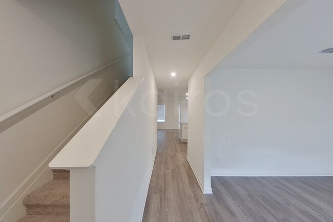 Photo - 174 Price Ml Trl