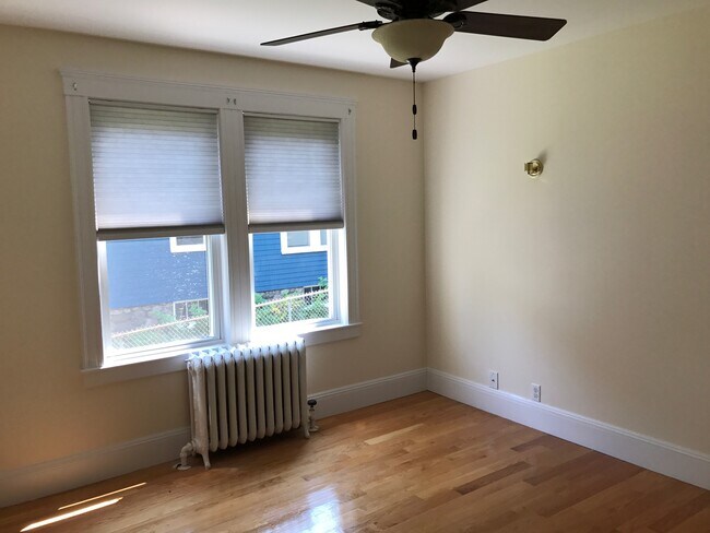 Photo - 510 Belmont St Unidad 2