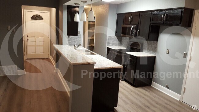 Building Photo - 4904 Brookhollow Dr Rental