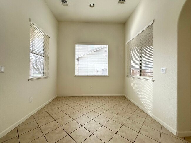 Photo - Spacious 3 bedroom 2 bath home in Rancho Cordova!!