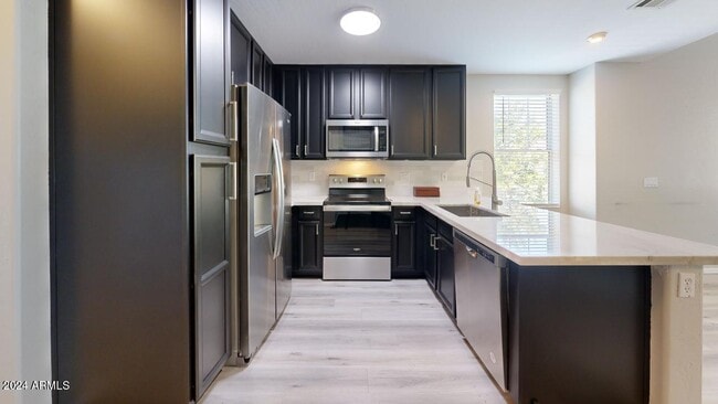 164 W Campbell Ct