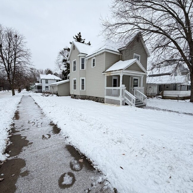 Photo - 3 bedroom home on the NW side of Grand Rapids