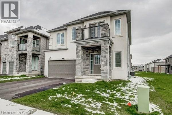 Photo - 275 Bethune Ave