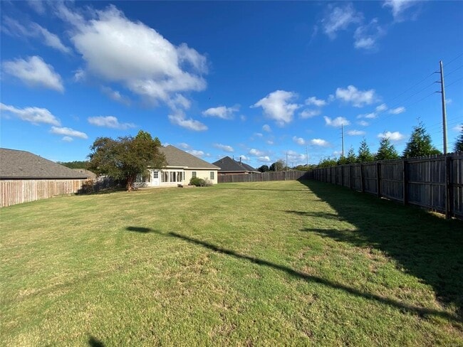 Photo - 704 Briarcliff Pl