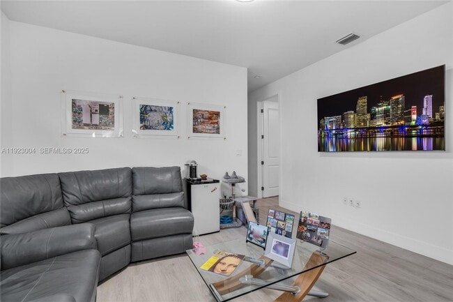 Photo - 4363 NW 81st Ave