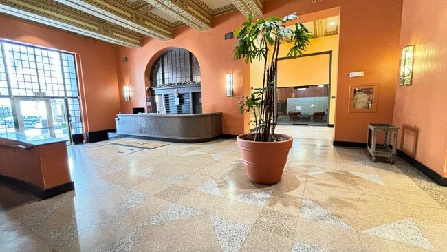 Photo - Oasis Apartments