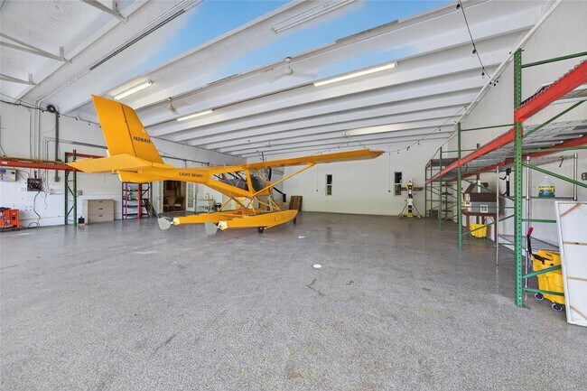 Photo - 6852 Skyline Dr