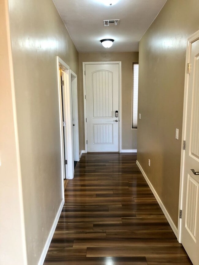 Photo - Beautiful Home in Great Neighborhood!