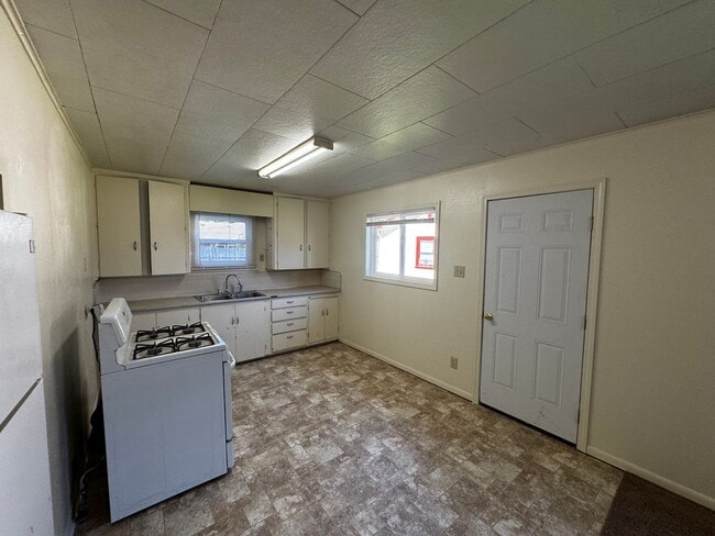 Photo - 3956 V St Unidad 3956 V #B [PRM: Renee]