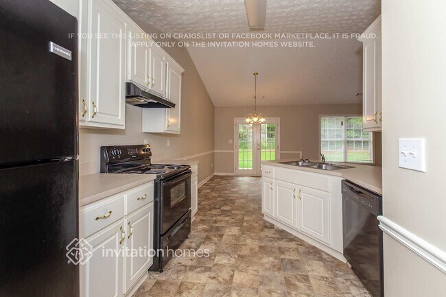 Photo - 155 Crooked Creek Dr