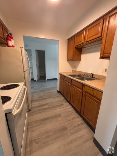 Building Photo - 750 E Michigan Ave Unit 4 Rental