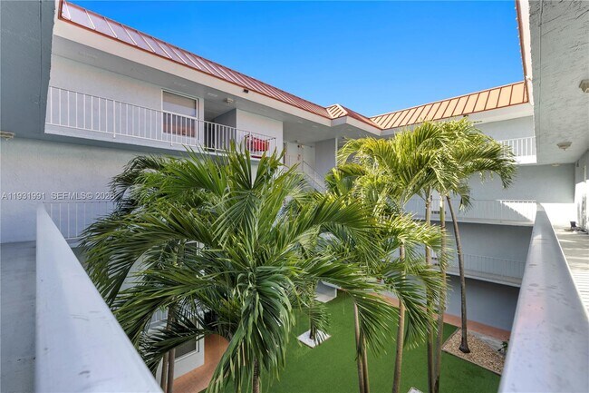 Photo - 455 S Pine Island Rd Unit 307C