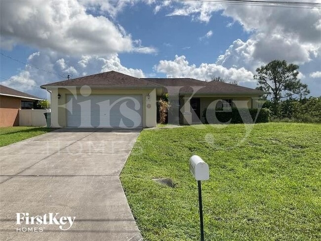 Building Photo - 2725 NE 20th Pl