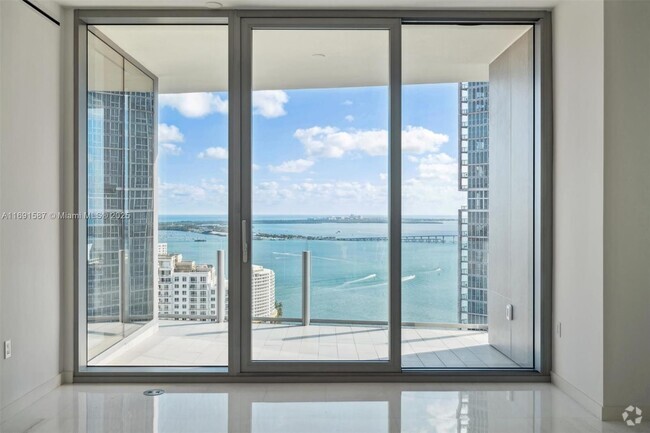 Building Photo - 300 Biscayne Blvd Unit 3805 Rental