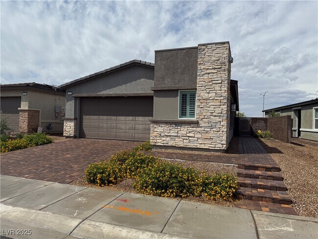 Photo - 212 Palisade Fls Ave Casa