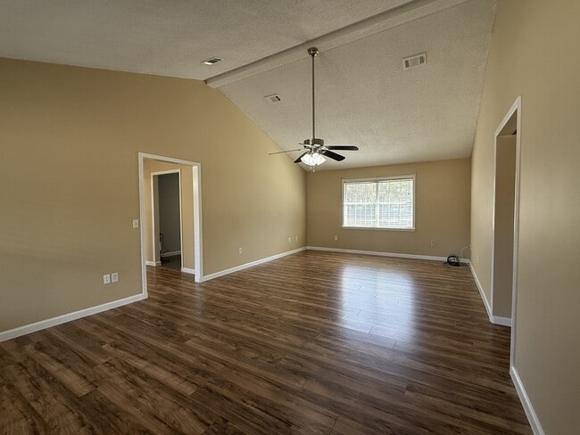 Photo - 313 Pat Priester Dr