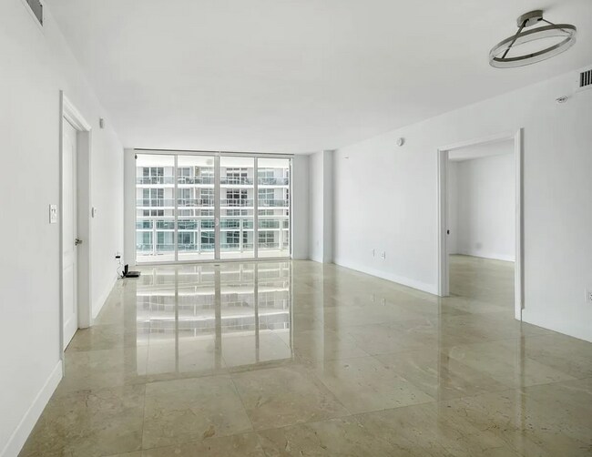 Photo - 1800 N Bayshore Dr Unit 3312