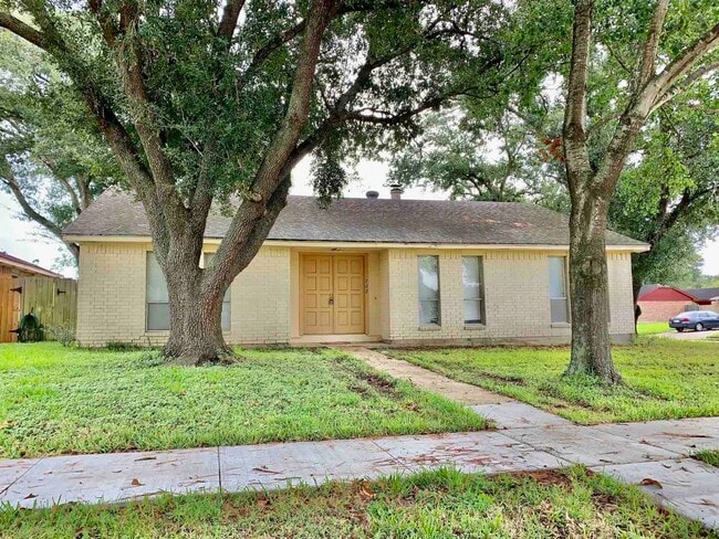 Photo - 722 Stephanie Dr