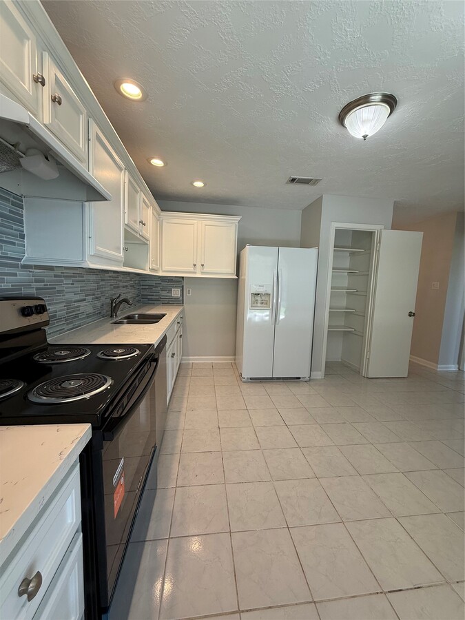 Photo - 9503 Homeland Dr