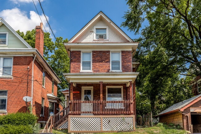 Building Photo - 208 Bosley St