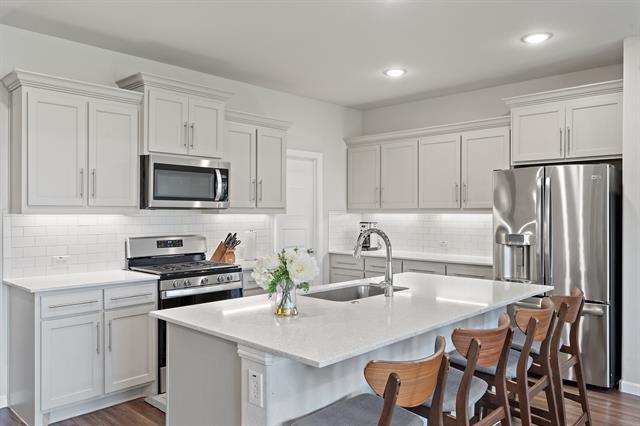 Photo - 132 Chase Creek Dr