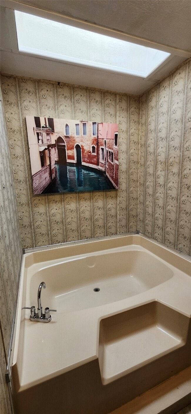 Photo - 125 Frank Cloud Rd