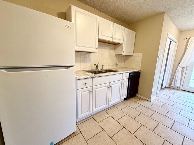 Photo - Cute home on cul-de-sac