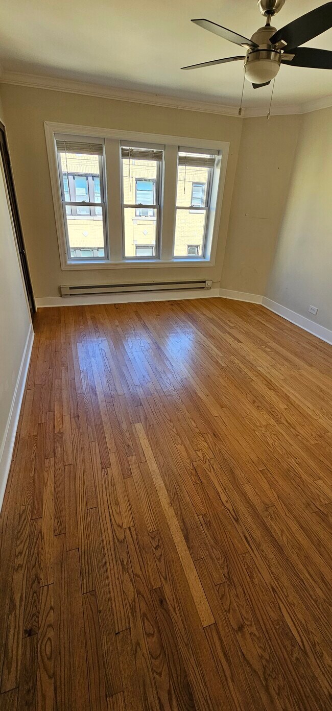 Photo - 3824 N Greenview Ave Unit 3815-3E