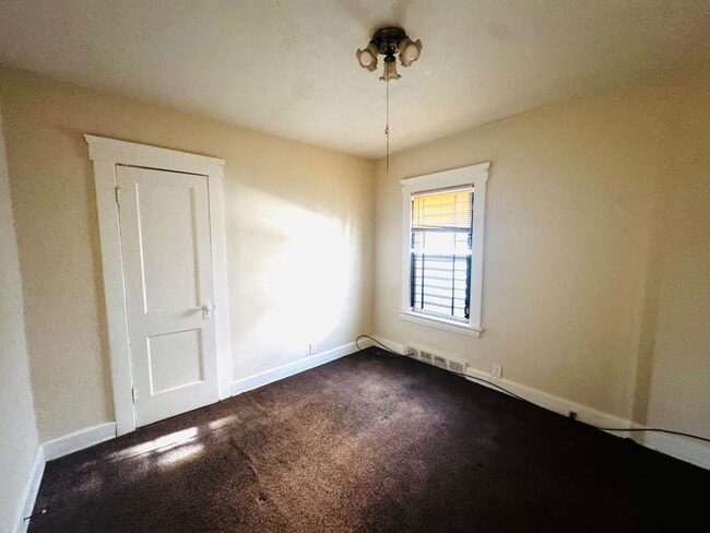 Photo - 14012 Glendale Ave