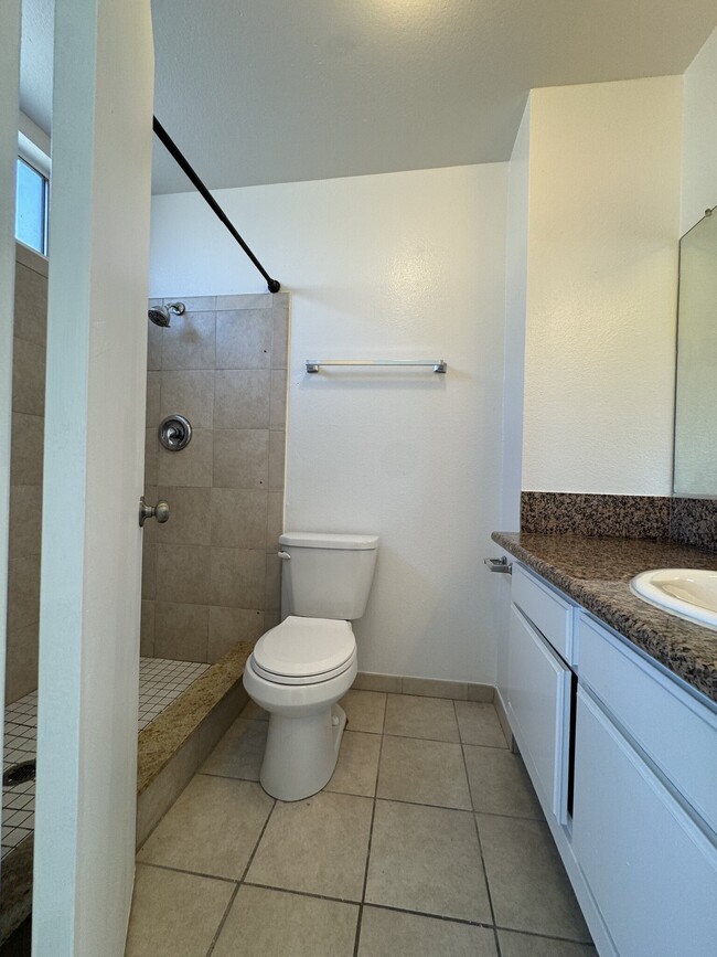 2366 Bullard Ave Unit 1