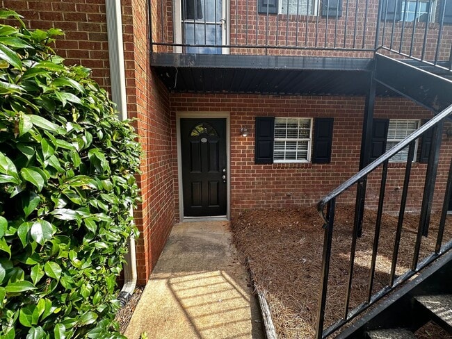 Photo - 2 BEDROOM PRE-LEASING FOR AUGUST 2026!