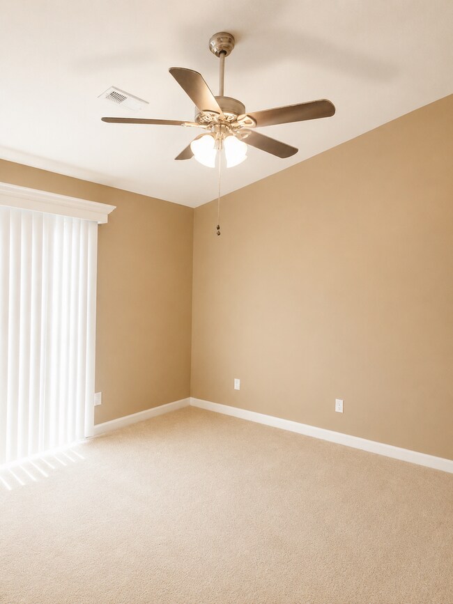 Photo - 131 Wexford Dr Unit 300-3