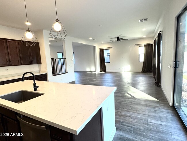 Photo - 821 E Monte Wy