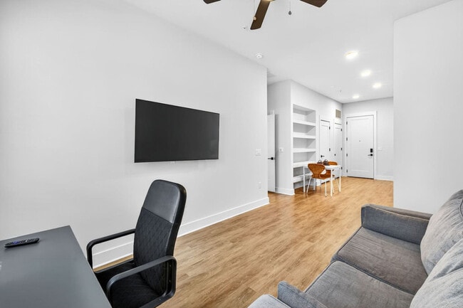 Photo - 1001 N Himes Ave Unidad ID1312614P