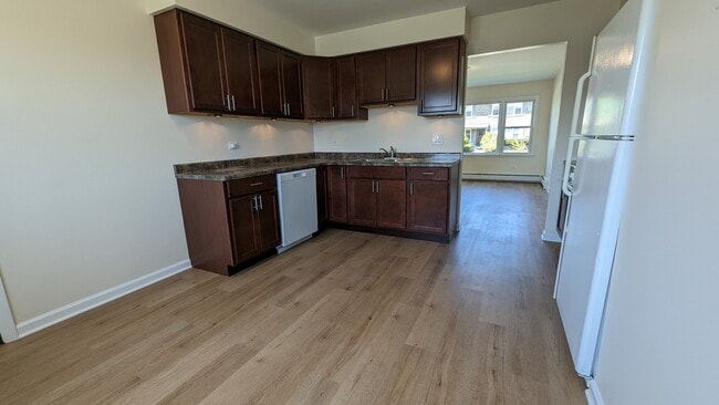 Photo - 14475 Jefferson Ave