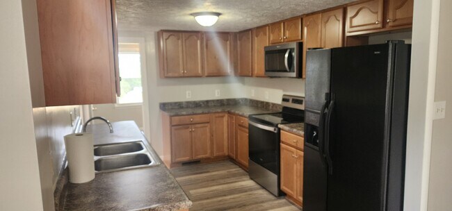 Photo - 221 Watertower Rd