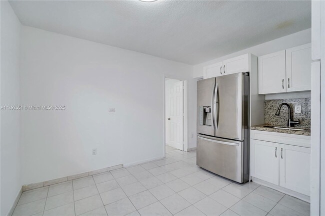 Photo - 3437 SW 25th St