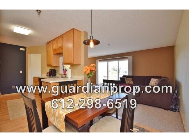 Photo - Rosemount Townhouse Available Now, Open Fl...