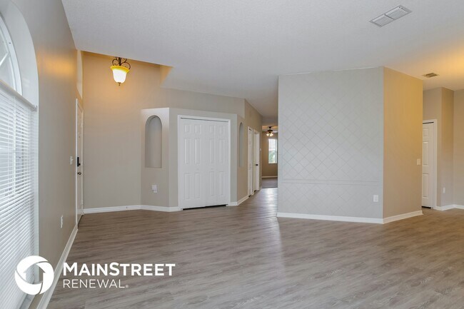 Photo - 421 Peppermill Cir