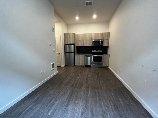 Photo - MF 16 - N. Sumner