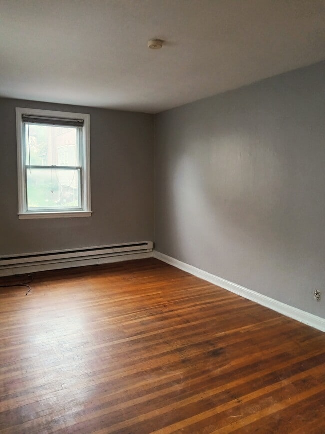 Photo - 2321 Haverford Rd Unit B