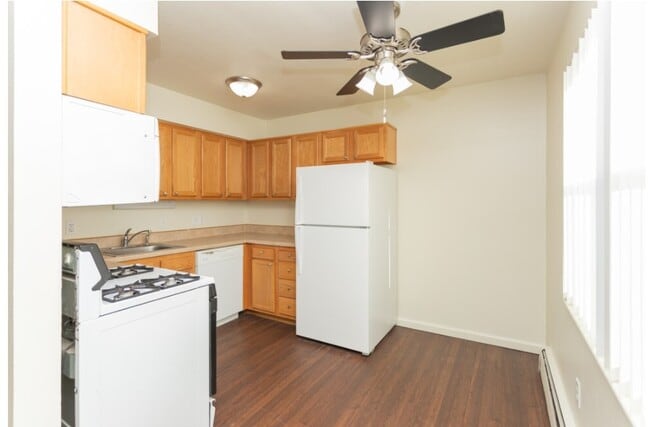 Photo - Winthrop Terrace - Bowling Green