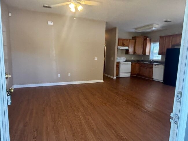 Photo - 2757 Kennedy Dr